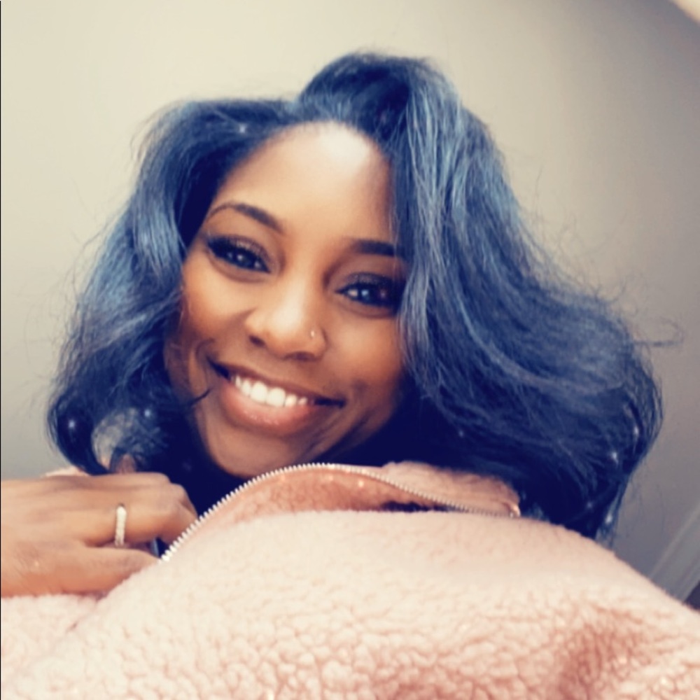 Meet your Posher, Joi